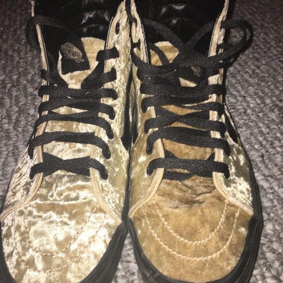 Gold velvet vans men’s 9 - Picture 3 of 3